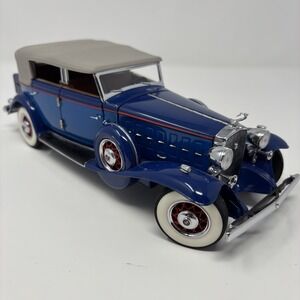 1932 Cadillac V-16 Sport Phaeton - 1:24 Franklin Mint - Two-Tone Blue